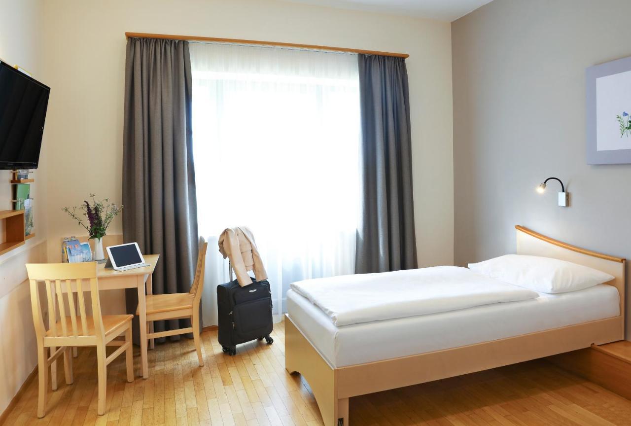 Jufa Hotel Poellau - Bio Landerlebnis מראה חיצוני תמונה